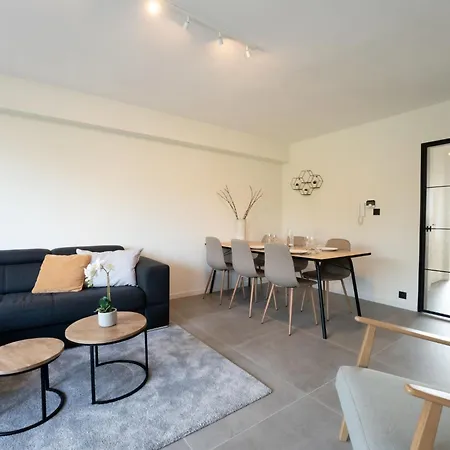 't Zout With Balcony By Interhome